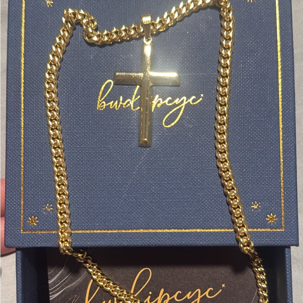 Gold Cross Pendant Necklace for Men - Classic Religious Chain